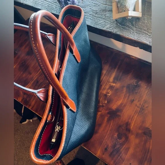 🖤 Dooney & Bourke Black and Brown Leather Purse.🖤 - Picture 3 of 12